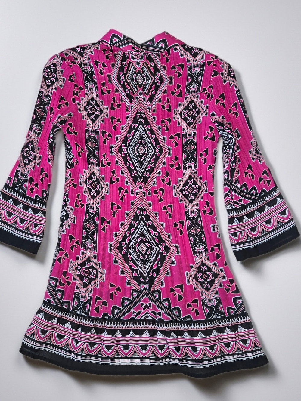 Alfani Black and Pink Geometric Blouse, Pleating- Tailored Pink & Black Size 6 - Picture 4 of 9